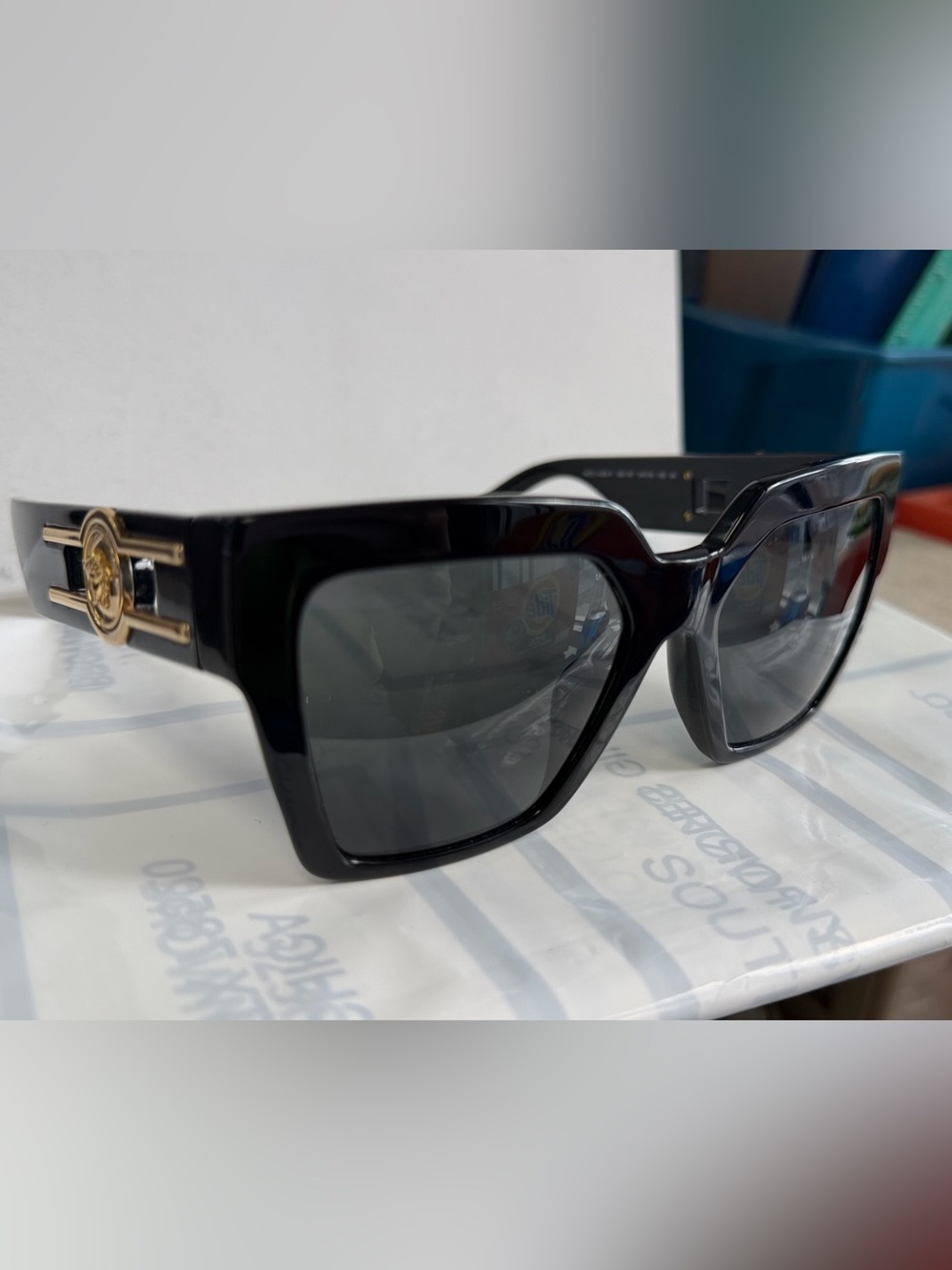 Versace VE4458 Medusa Horizon Sunglasses Black Medusa Sunglasses Like New
